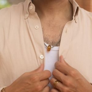 Camisa de algodón de bambú, beige y botones de concha para hombre